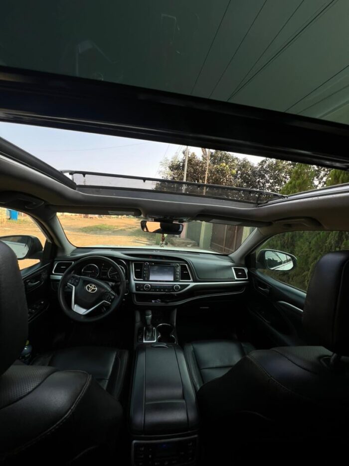2018 TOYOTA HIGHLANDER - Image 4