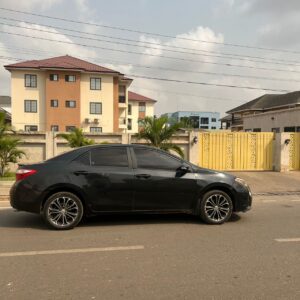 2016 Toyota Corolla - Image 2