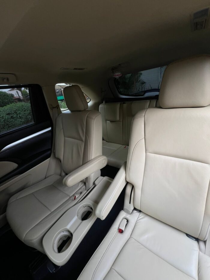 2018 Toyota Highlander - Image 5