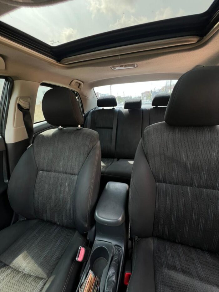 2013 Toyota Corolla - Image 5