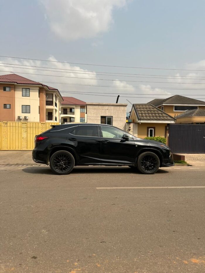 2019 Lexus RX 350 - Image 2