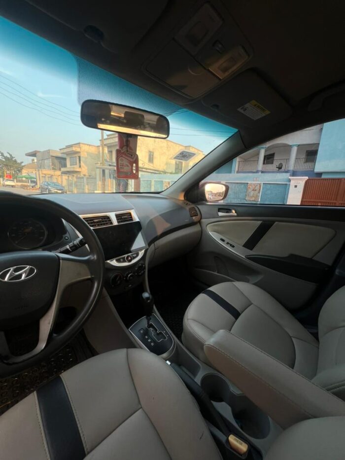 2014 Hyundai Accent - Image 3