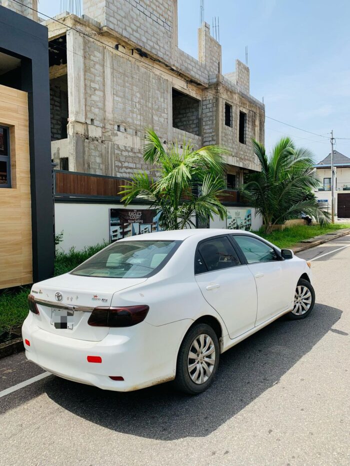 2013 Toyota Corolla - Image 6
