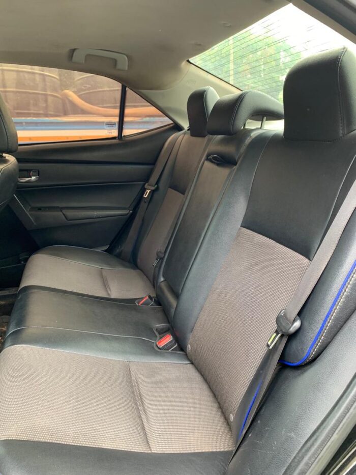 2017 Toyota Corolla - Image 4