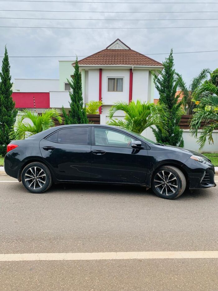 2017 Toyota Corolla - Image 5
